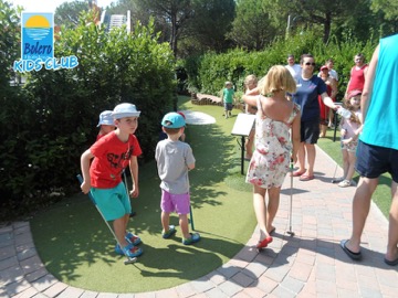 kids-mini-golf-union-lido